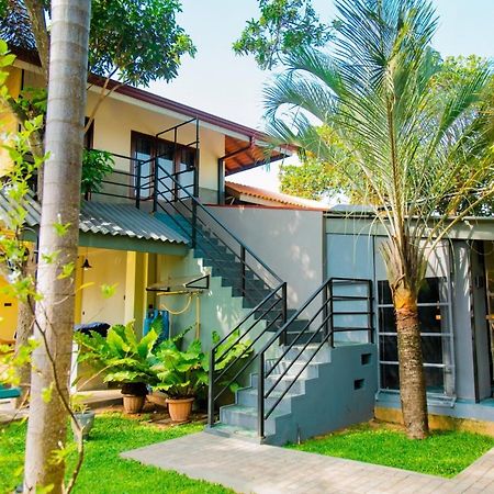 Morning Star Resorts Negombo Exterior foto
