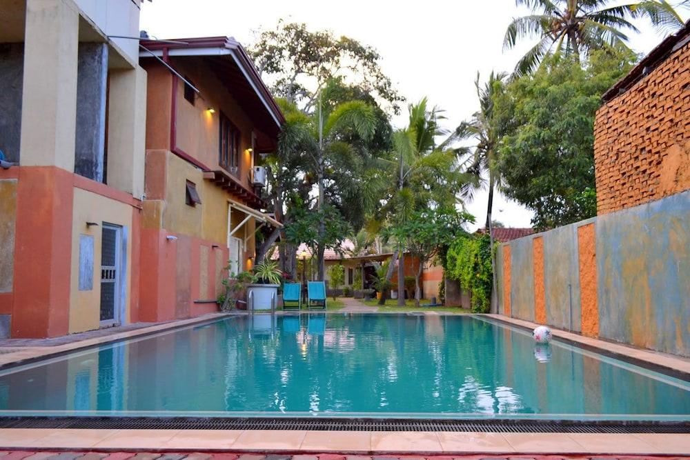 Morning Star Resorts Negombo Exterior foto